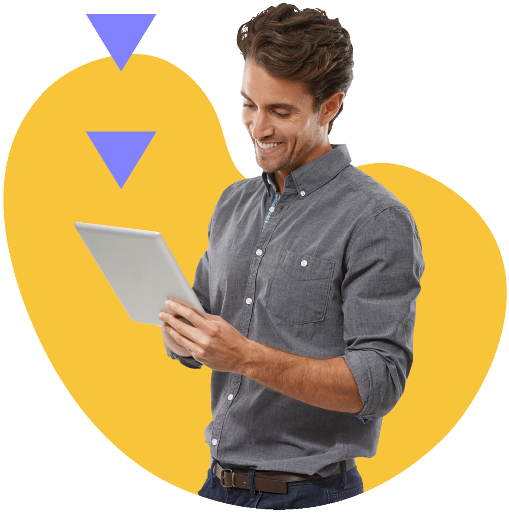 Business man che guarda un tablet